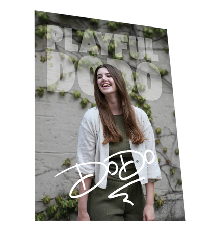 PlayfulDodo - T-Shirt + Autogrammkarte - Cozy Gaming Season - Weiß