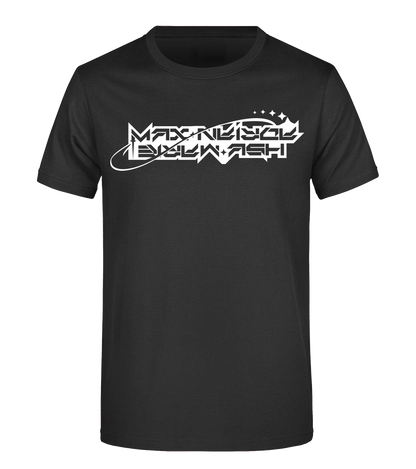 Schwarzes T-Shirt mit auffälligem weißen „Maximale Ehrlichkeit“-Logo in futuristischer Schriftart, Frontansicht.

