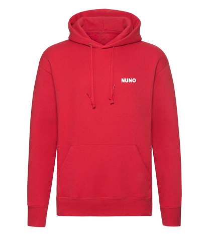 Roter Nuno Hoodie in Frontansicht mit schlichtem Logo-Aufdruck auf der Brust – gemütlich und stylisch für die Community.