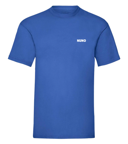 Blaues Nuno T-Shirt von vorne mit kleinem Logo-Aufdruck – sportliches Basic für die Community.